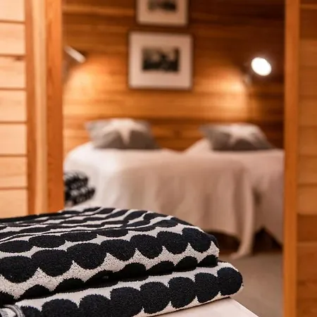 Keloruka 15 Luxury Lodge, 5 Ensuite Bedrooms, 250 M2, Jacuzzi, 2 X Pass