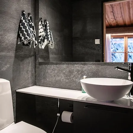 Keloruka 15 Luxury Lodge, 5 Ensuite Bedrooms, 250 M2, Jacuzzi, 2 X Pass 木屋