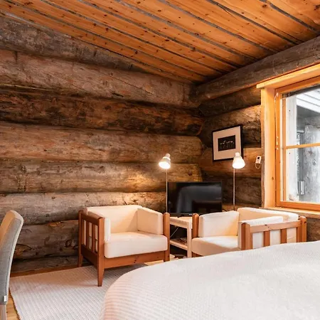 Keloruka 15 Luxury Lodge, 5 Ensuite Bedrooms, 250 M2, Jacuzzi, 2 X Pass シャレー ルカ