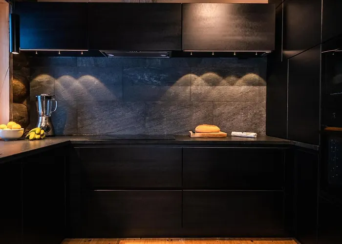 Keloruka 15 Luxury Lodge, 5 Ensuite Bedrooms, 250 M2, Jacuzzi, 2 X Pass Ruka